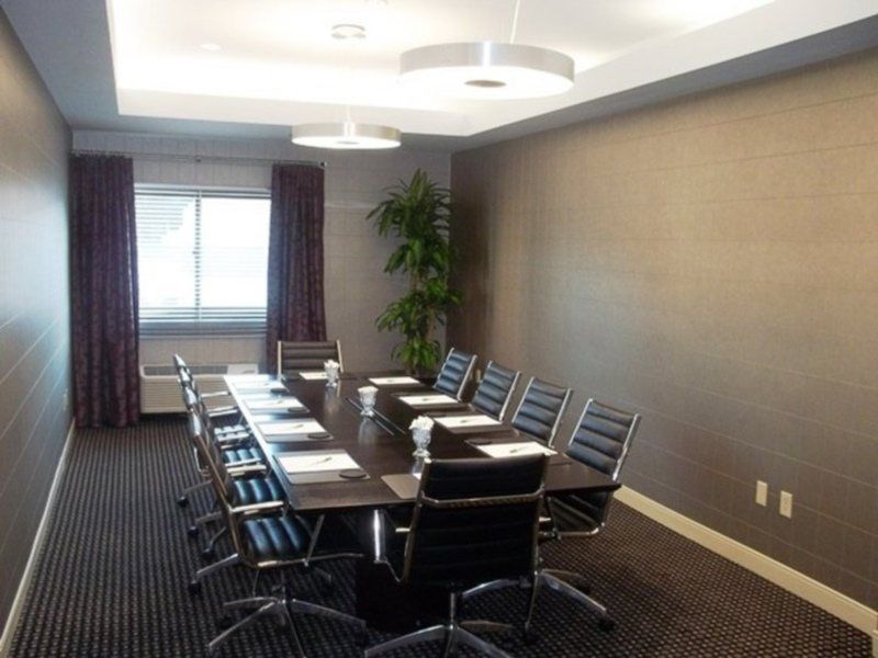 Hampton Inn Newark Airport Екстер'єр фото