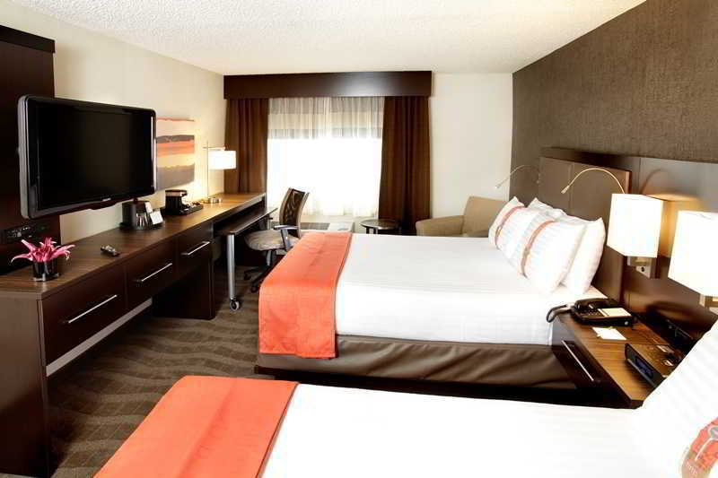 Hampton Inn Newark Airport Екстер'єр фото